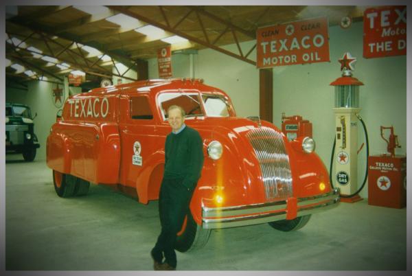 Bill Richardson 1940 Dodge RX70 Airflow Texaco Tanker Bill Richardson Transport World American trucks vehicle museum Invercargill